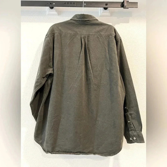 Carhartt long sleeve heavy weight cotton shirt. Gray, XL. Nice shirt!​ - Picture 2 of 7